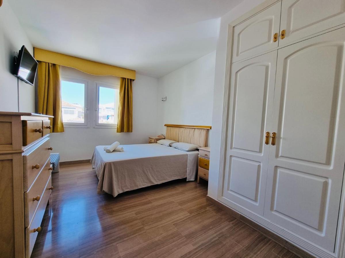 Апартаменты G&G Isla Marina Puerto Бенальмадена Экстерьер фото