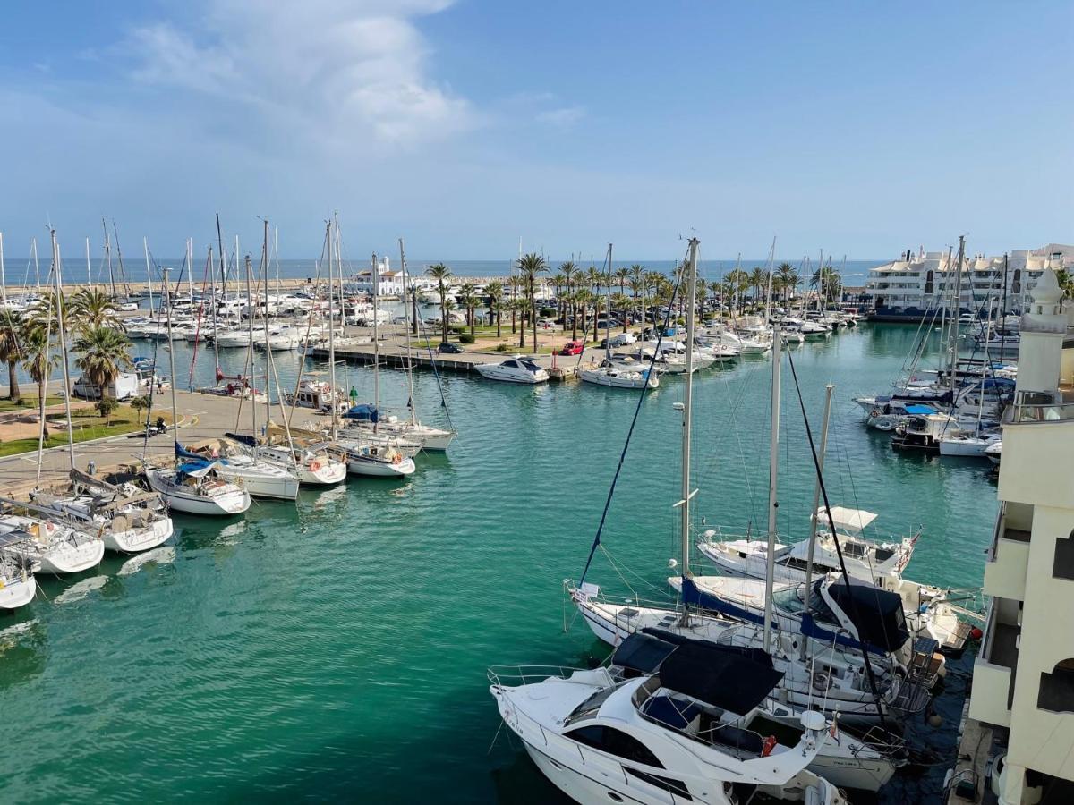 Апартаменты G&G Isla Marina Puerto Бенальмадена Экстерьер фото