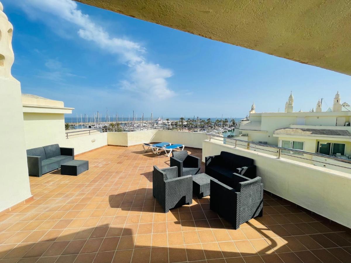 Апартаменты G&G Isla Marina Puerto Бенальмадена Экстерьер фото